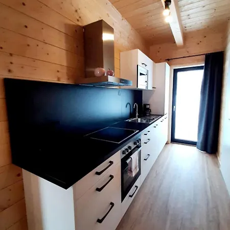 Feriehus Haushaelfte Alpenchalets By Interhome