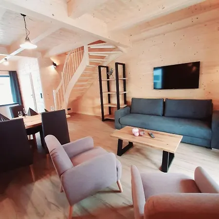 Haushaelfte Alpenchalets By Interhome * Jenig